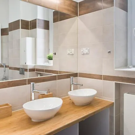 Lovely Down Town Apartment By The Motlawa River Gdansk Exterior photo